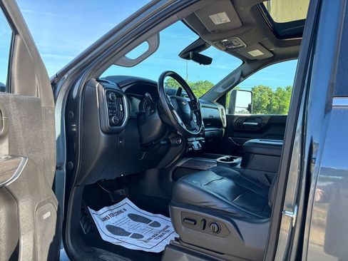 Used 2020 Chevrolet Silverado 3500 LTZ w/ LTZ Plus Package AWD/4WD image 23