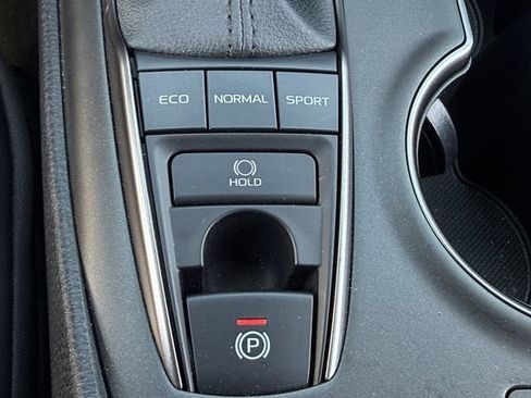 Used 2024 Toyota Camry XSE FWD image 20