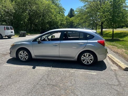 Used 2015 Subaru Impreza 2.0i Premium AWD/4WD image 9