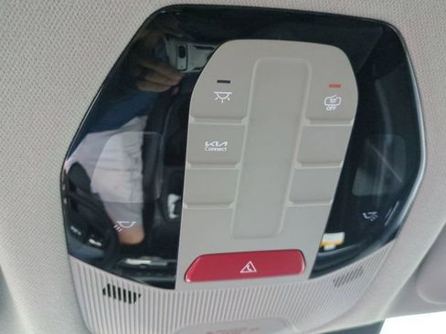 Certified 2025 Kia K4 EX FWD image 41