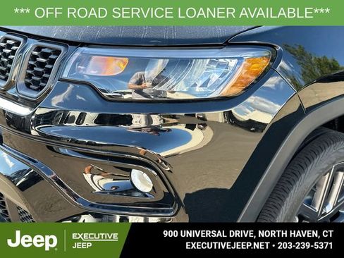 Used 2025 Jeep Compass Limited w/ Sun & Sound Group AWD/4WD image 7