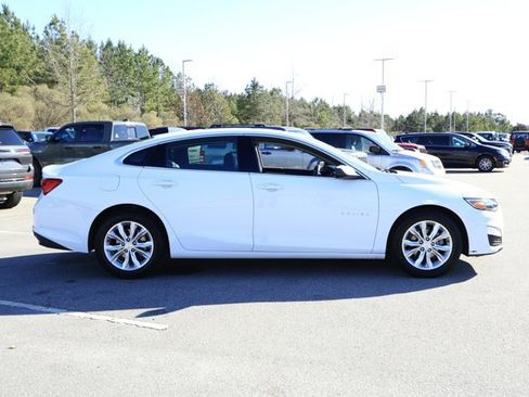 Used 2024 Chevrolet Malibu LT image 4
