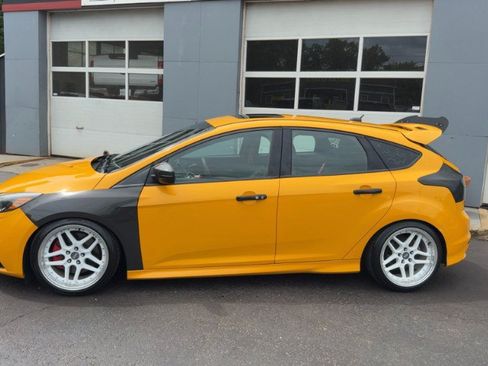 Used 2013 Ford Focus ST FWD image 7