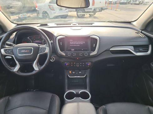Used 2019 GMC Terrain SLT w/ Preferred Package image 2