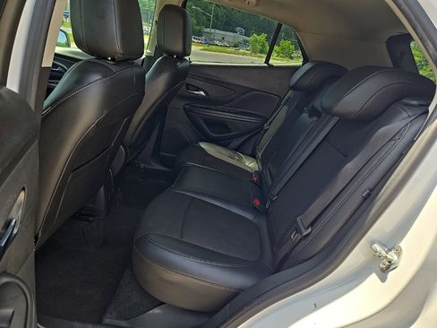 Used 2020 Buick Encore Preferred w/ Safety Package FWD image 17