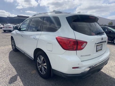 Used 2020 Nissan Pathfinder S image 7