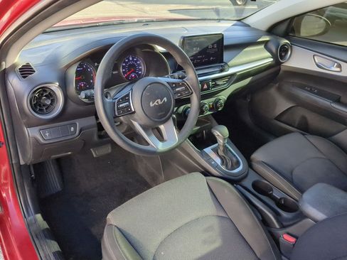 Used 2022 Kia Forte LXS image 17