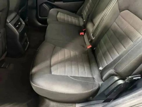 Used 2019 Ford Edge SEL FWD image 18