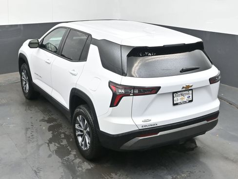 Used 2025 Chevrolet Equinox LT FWD image 37
