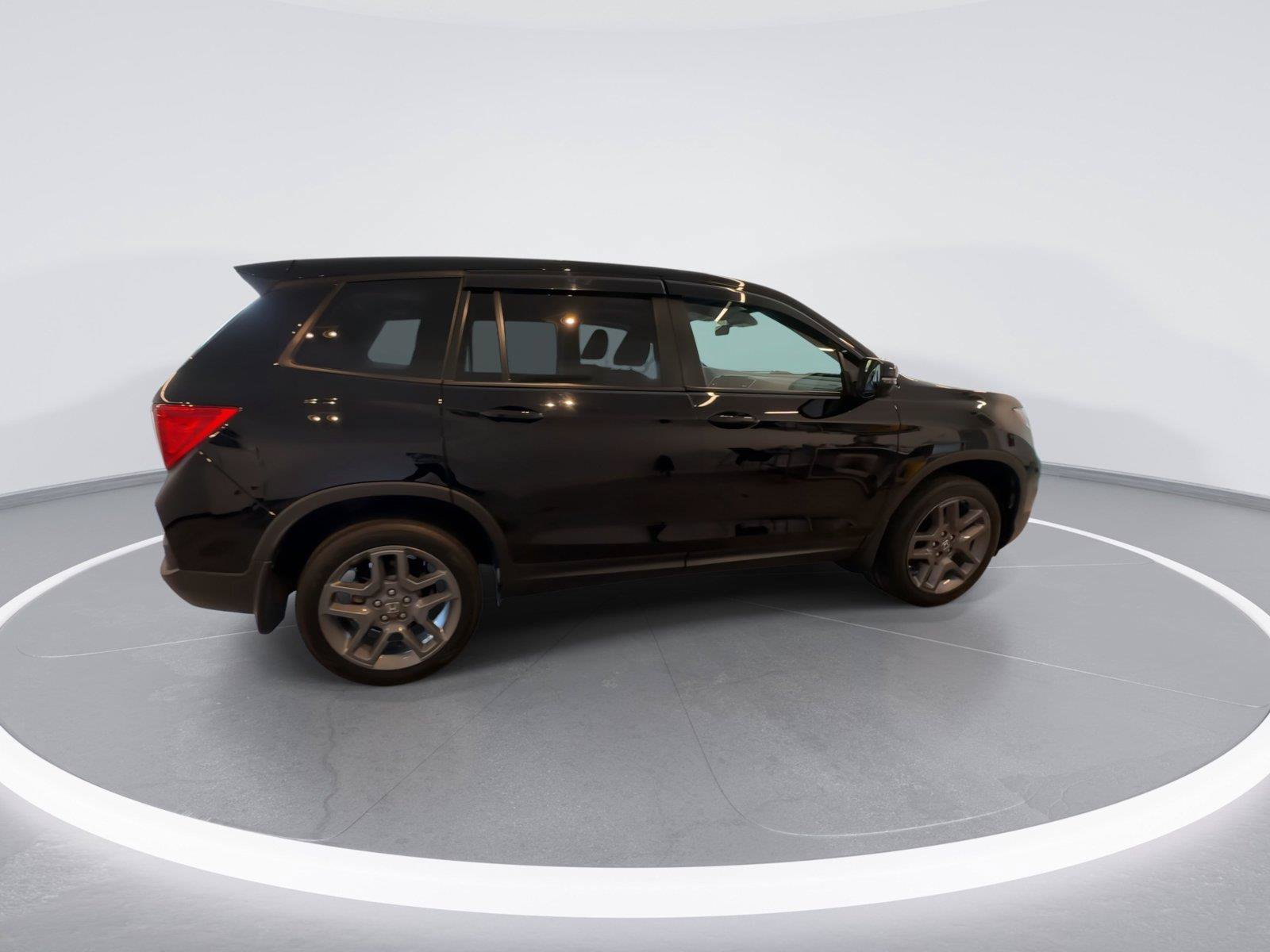 Used 2023 Honda Passport EX-L image 8
