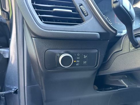 Used 2020 Ford Escape SE FWD image 21