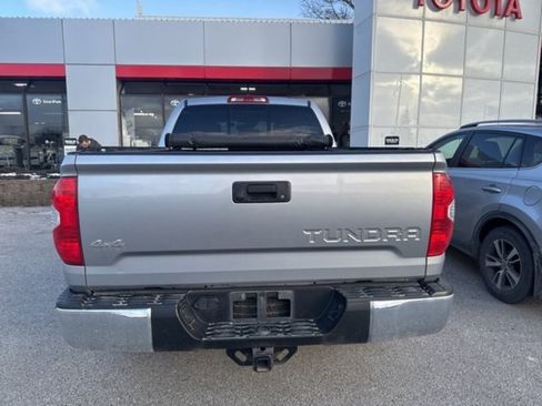Used 2018 Toyota Tundra SR5 image 11