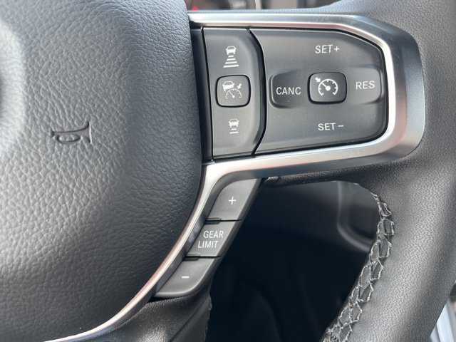 New 2026 RAM 3500 Big Horn AWD/4WD image 31