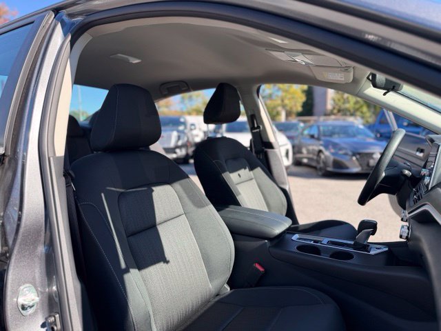 Used 2025 Nissan Altima 2.5 SV AWD/4WD image 29