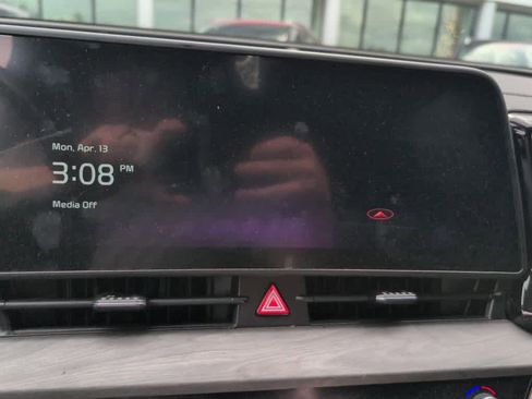 Used 2023 Kia Sportage X-Line w/ X-Line Premium Package image 9