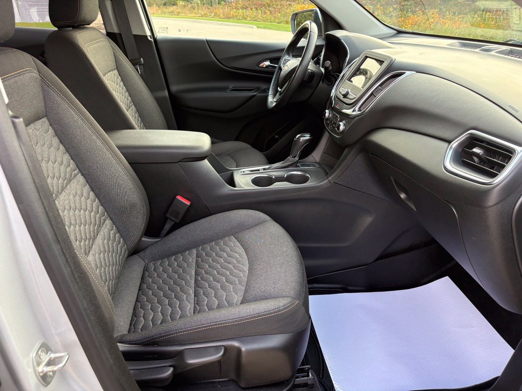 Used 2019 Chevrolet Equinox LT AWD/4WD image 26