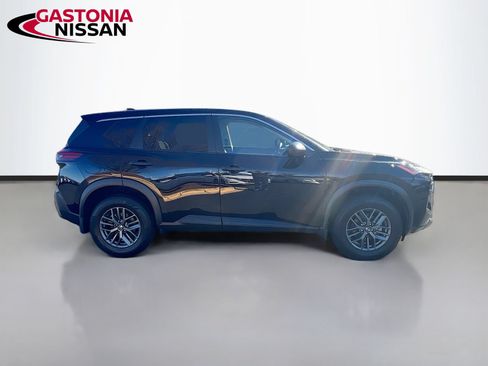 Used 2021 Nissan Rogue S FWD image 10