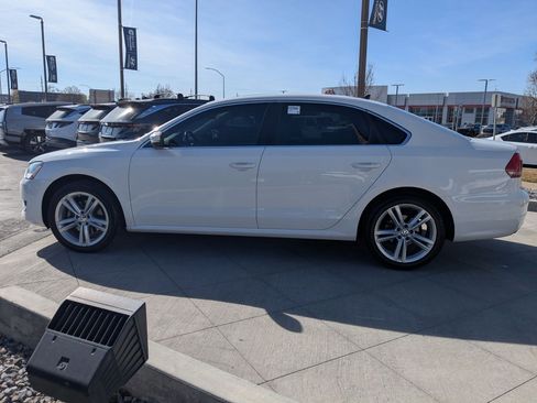 Used 2015 Volkswagen Passat TDI SE image 8