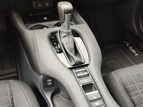 New 2026 Honda HR-V LX image 9