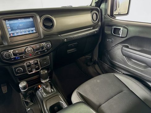 Used 2023 Jeep Wrangler Unlimited AWD/4WD image 21