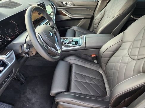 Used 2025 BMW X5 xDrive40i w/ Premium Package image 12