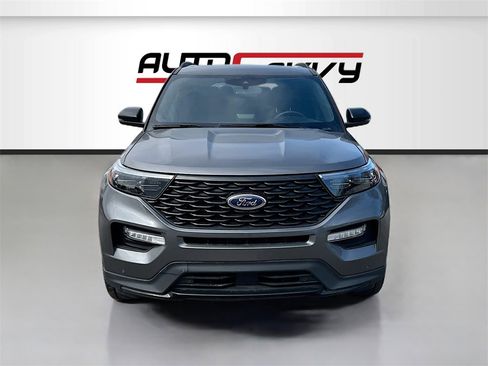 Used 2024 Ford Explorer ST w/ Equipment Group 401A image 2