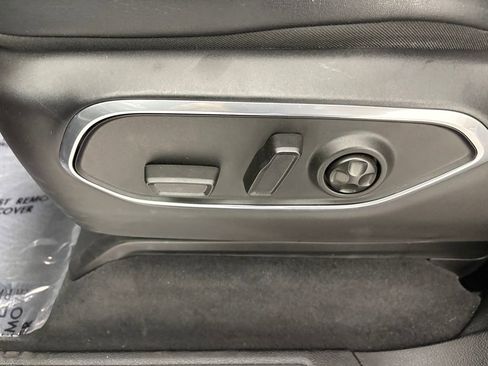 Used 2024 Jeep Wagoneer L Series II w/ Flexible Seating Group image 16