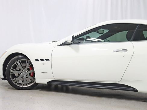 Used 2009 Maserati GranTurismo S RWD image 11