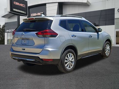 Used 2018 Nissan Rogue SV AWD/4WD image 22