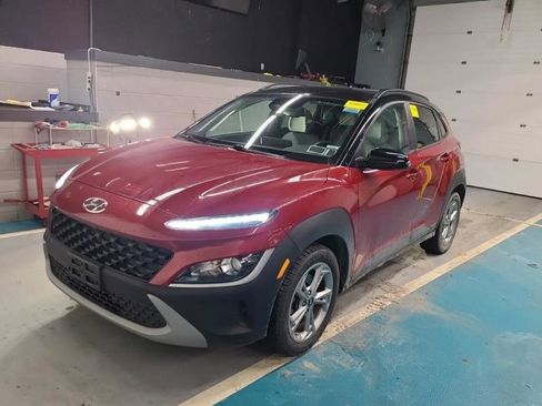Used 2022 Hyundai Kona SEL AWD/4WD image 2