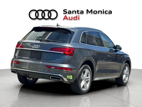 Used 2023 Audi Q5 e Premium w/ Convenience Package AWD/4WD image 2