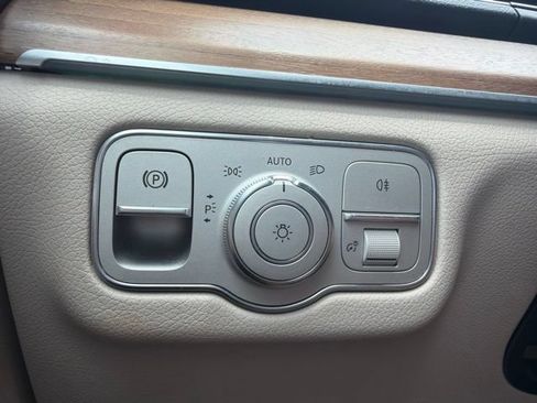 Used 2021 Mercedes-Benz GLE 350 4MATIC image 27