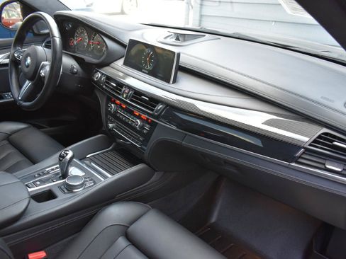 Used 2017 BMW X6 M AWD/4WD image 13