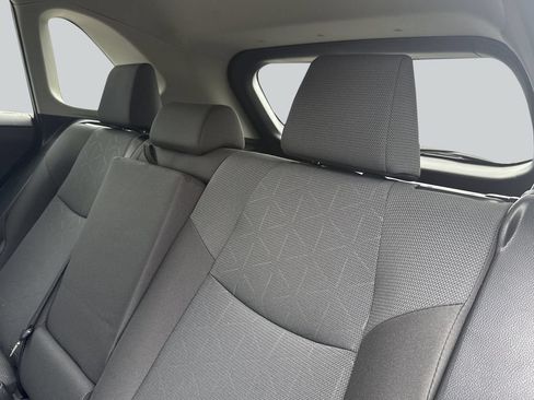 Used 2025 Toyota RAV4 XLE AWD/4WD image 30