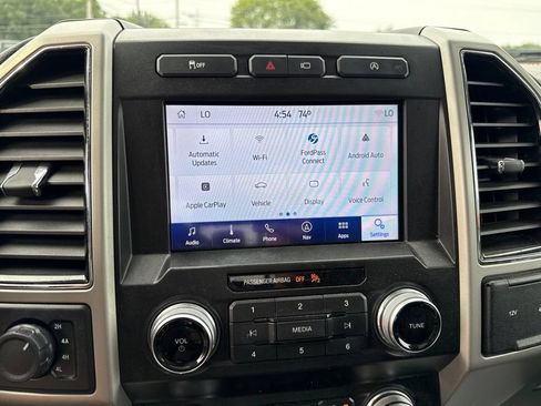 Used 2019 Ford F150 Lariat w/ Equipment Group 502A Luxury AWD/4WD image 37