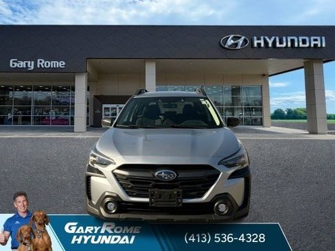 Used 2024 Subaru Outback AWD/4WD image 10