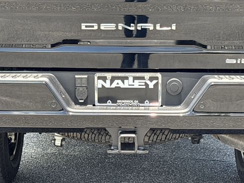 New 2025 GMC Sierra 3500 Denali Ultimate AWD/4WD image 37