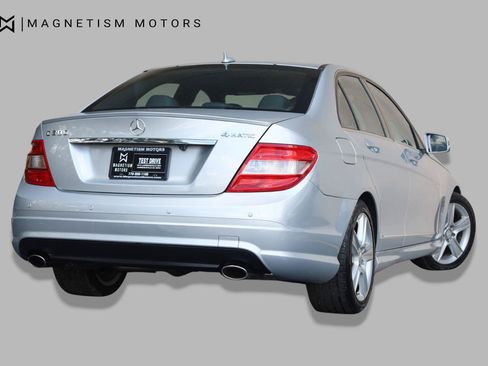 Used 2011 Mercedes-Benz C 300 4MATIC Sedan image 7