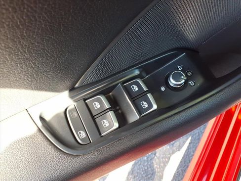 Used 2018 Audi A3 e-tron Premium Plus w/ Technology Package image 21