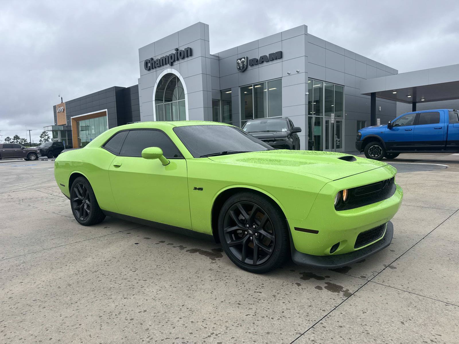 Used 2023 Dodge Challenger R/T w/ Blacktop Package RWD image 1