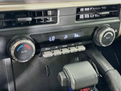 Certified 2025 Toyota Tacoma TRD Sport AWD/4WD image 17