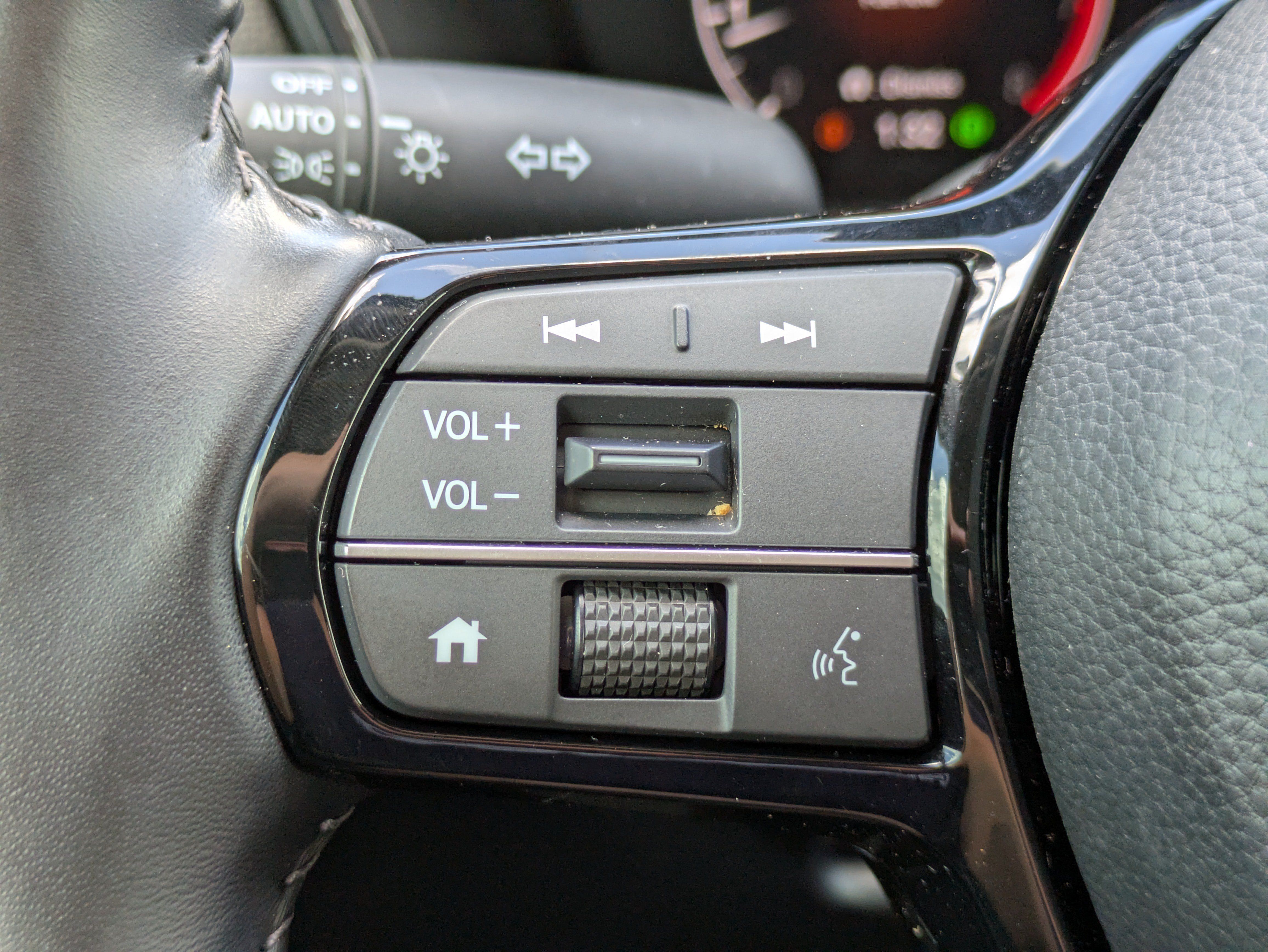 Used 2025 Honda CR-V EX-L image 24