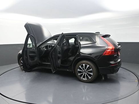 Used 2025 Volvo XC60 B5 Plus AWD/4WD image 42