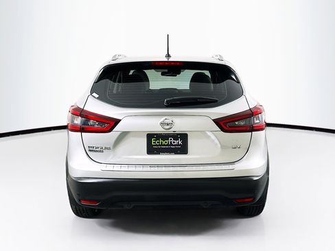 Used 2022 Nissan Rogue Sport SV image 7