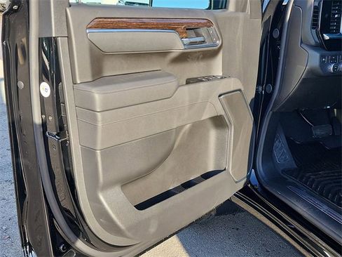 New 2026 GMC Sierra 1500 Elevation image 12