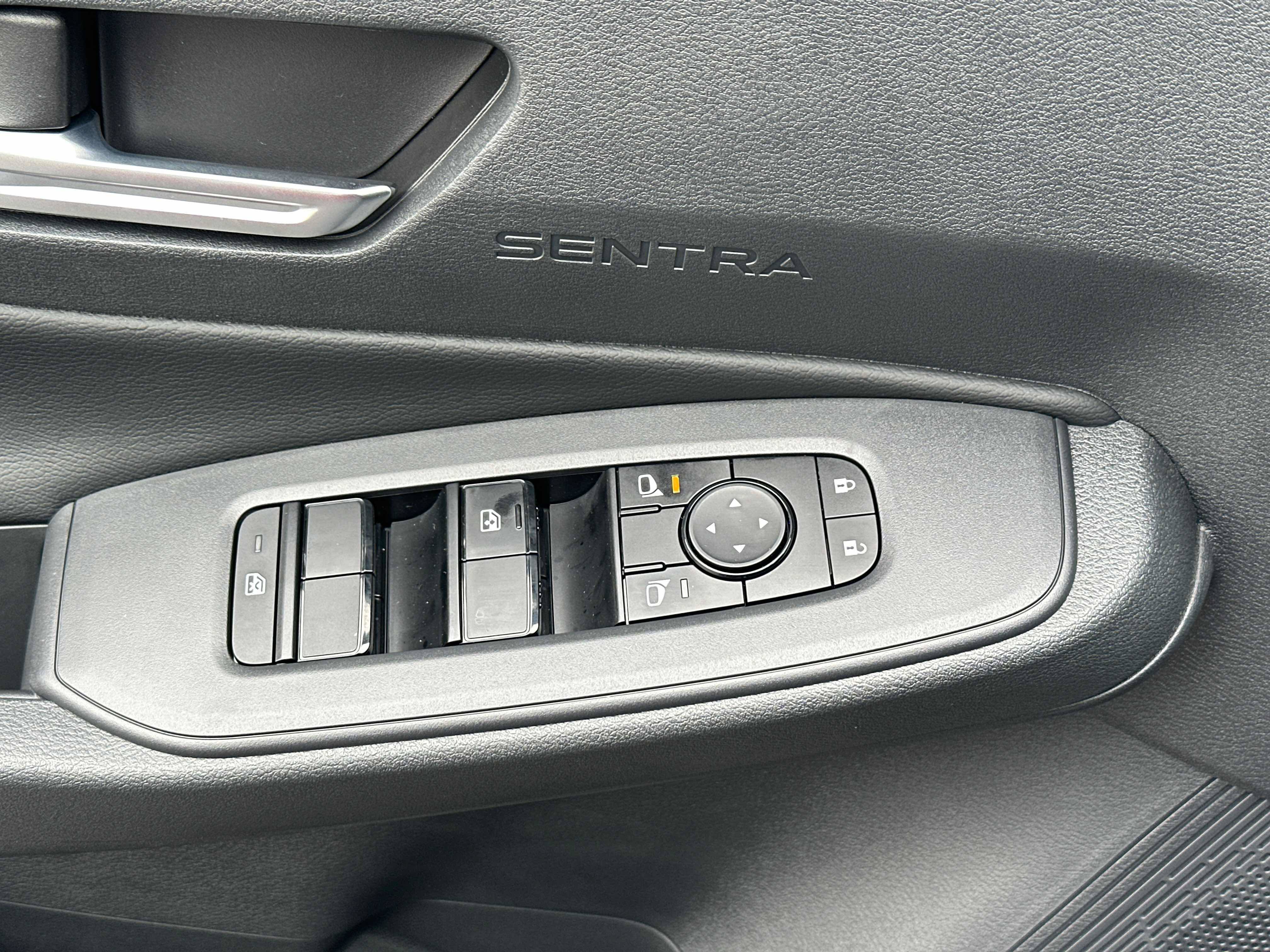 New 2027 Nissan Sentra S w/ Floor Mat Package FWD image 19