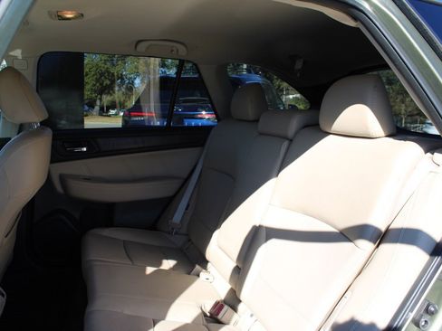 Used 2018 Subaru Outback 2.5i Limited image 34