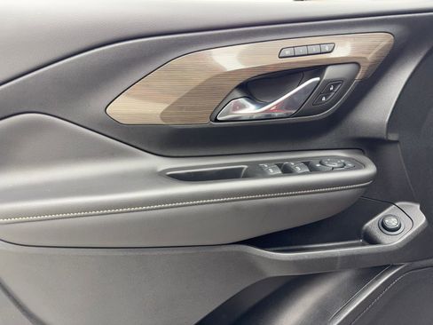 Used 2023 GMC Terrain Denali w/ Denali Premium Package image 36