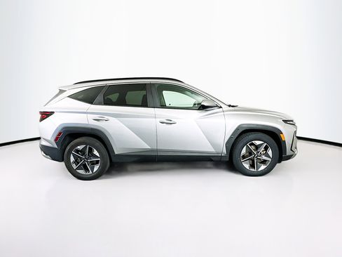 Used 2025 Hyundai Tucson SEL FWD image 10