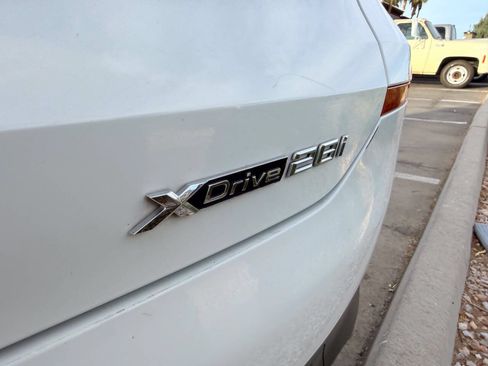 Used 2022 BMW X2 xDrive28i AWD/4WD image 6